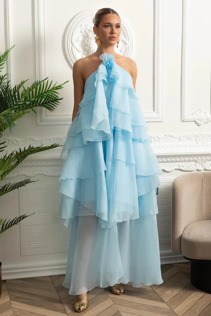 Vestido com Camadas Estilo Moderno