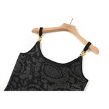 Vestido com Designer Sofisticado - Detalhe dourado na alça