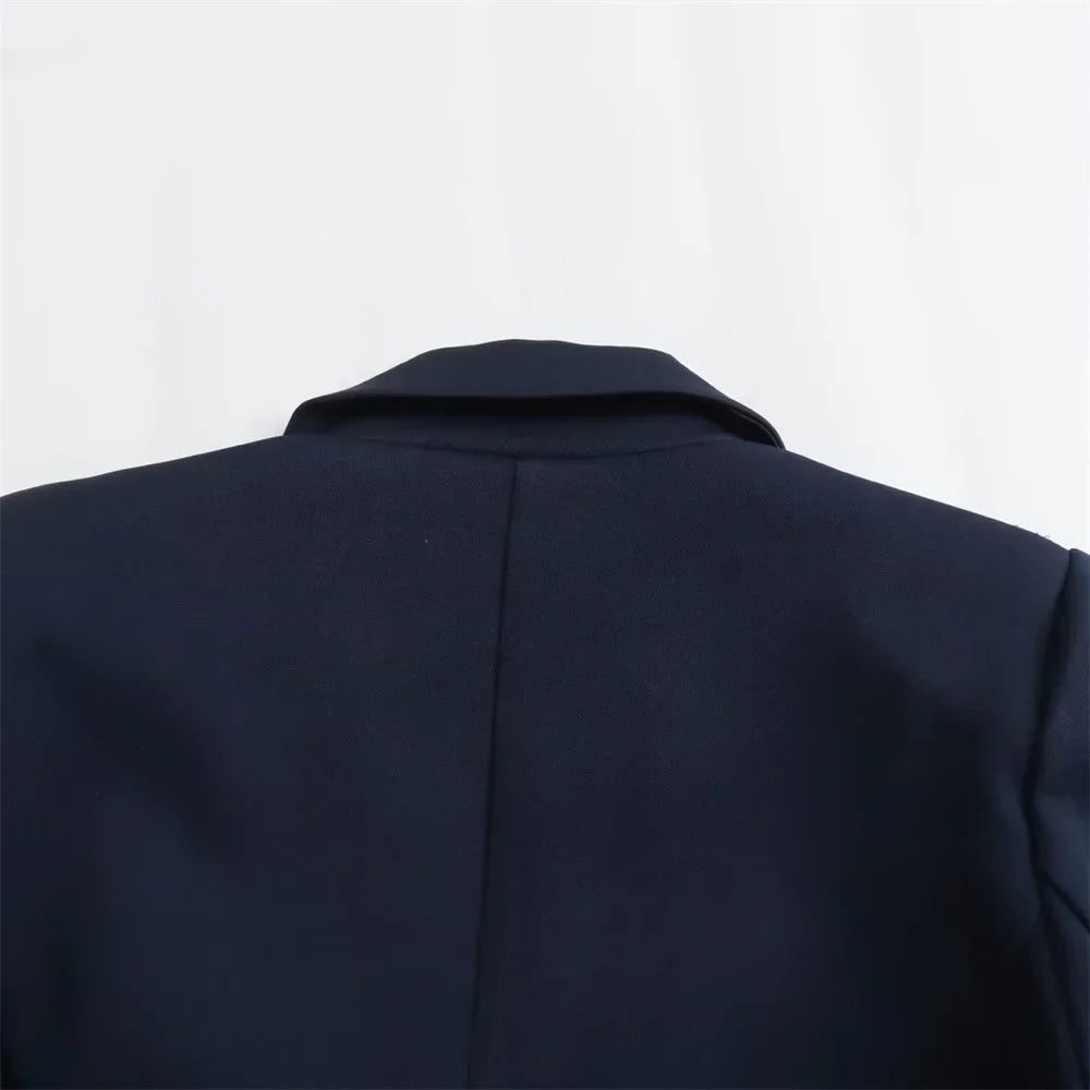 Conjunto Elegante – Blazer Curto com Botões Decorativos e Calça Pantalona