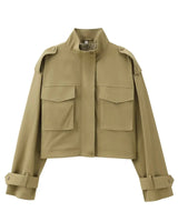 Conjunto Feminino Elegante com Casaco de Bolsos e Calça de Alfaiataria