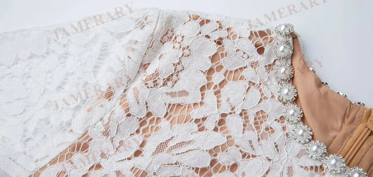 Vestido Longo de Renda Estilo Sereia – Elegância e Sofisticação em Cada Detalhe