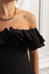 Vestido Ombro a Ombro – Mini Branco com Detalhe de Babados