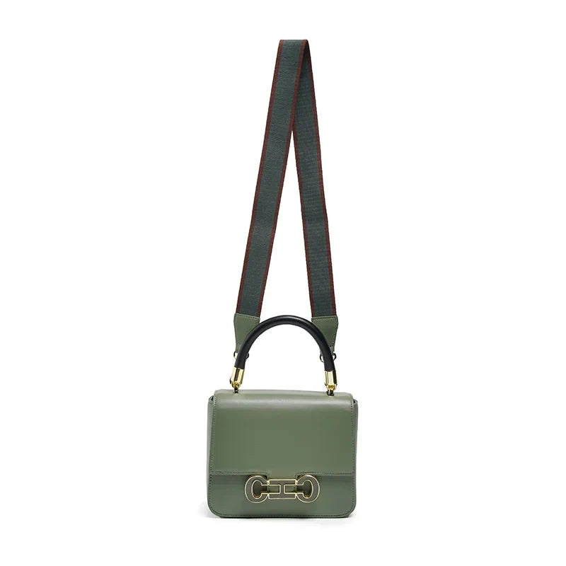 Bolsa CHCH – Luxo Leve e Estilo Moderno