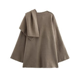 Casaco com Gola Assimétrica – Inverno com Estilo e Conforto