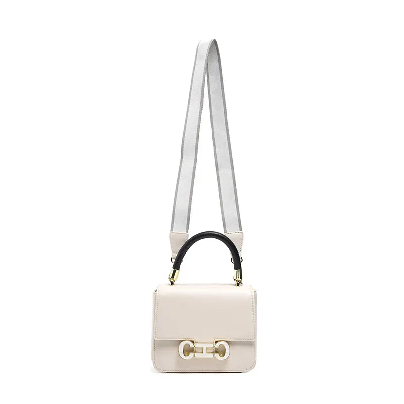 Bolsa CHCH – Luxo Leve e Estilo Moderno