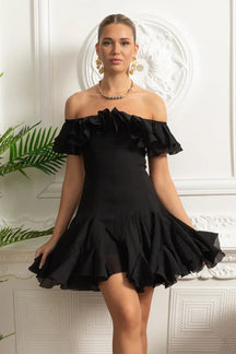 Vestido Ombro a Ombro – Mini Branco com Detalhe de Babados