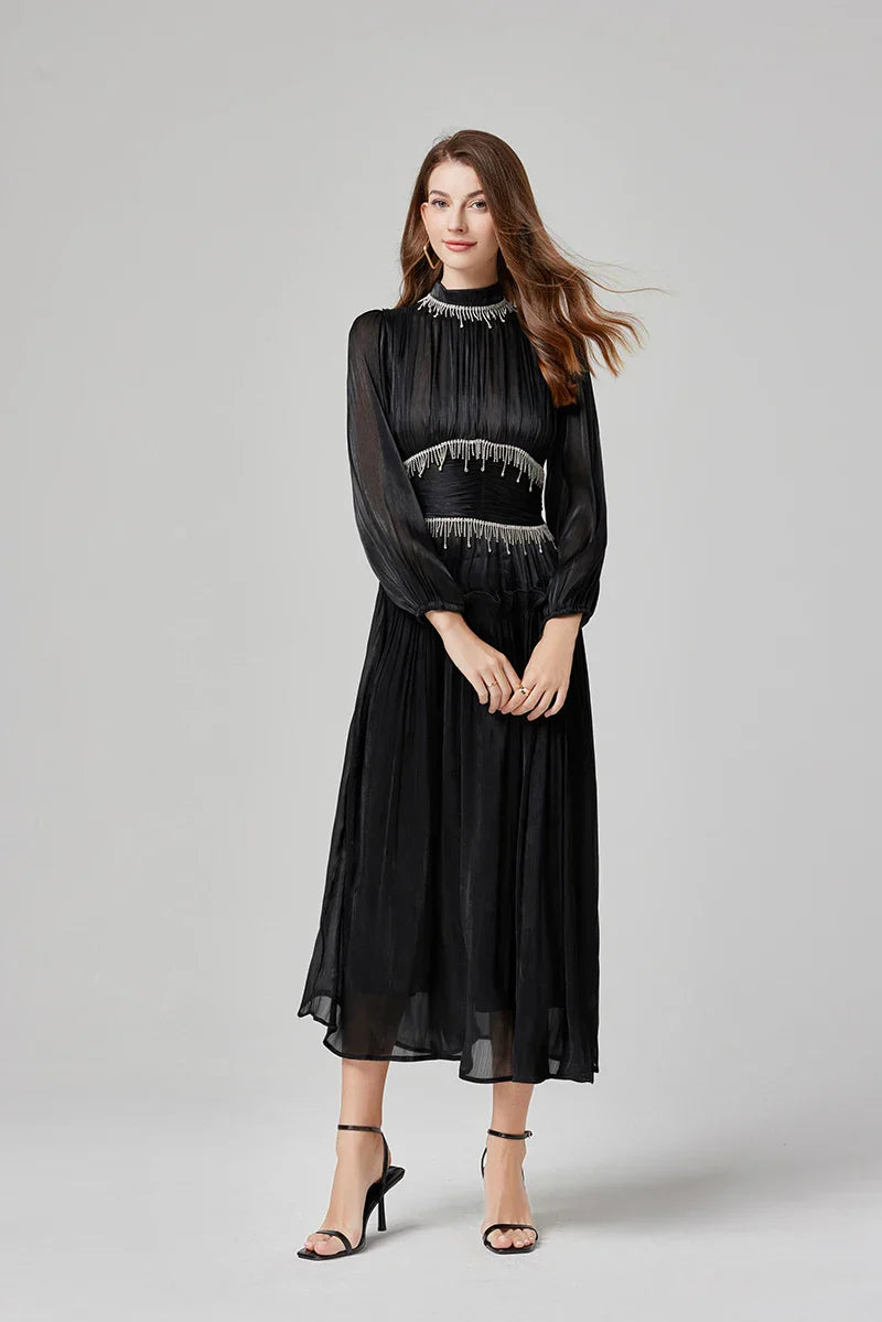 Vestido de Verão SEDA – Luxo Francês, Franjas, Pregas e cristais