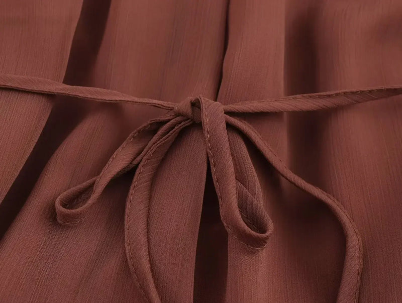 Vestido Elegante com Babados – Manga Longa, Alças Ajustáveis e Bainha Irregular