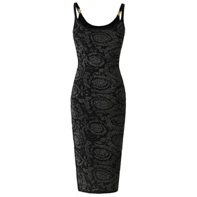 Vestido com Designer Sofisticado - Detalhe dourado na alça