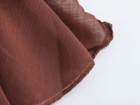 Vestido Elegante com Babados – Manga Longa, Alças Ajustáveis e Bainha Irregular