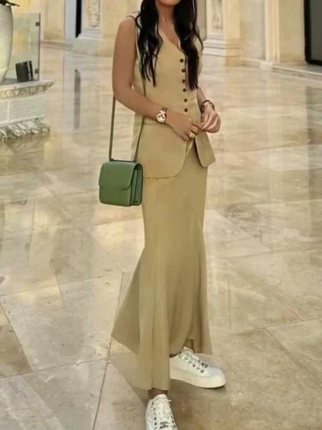 Conjunto de Colete e Saia Longa - Estilo e Elegância