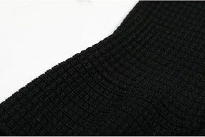 Vestido Bicolor – Decote V, Manga Longa, Slim Fit com Bolsos Bordados