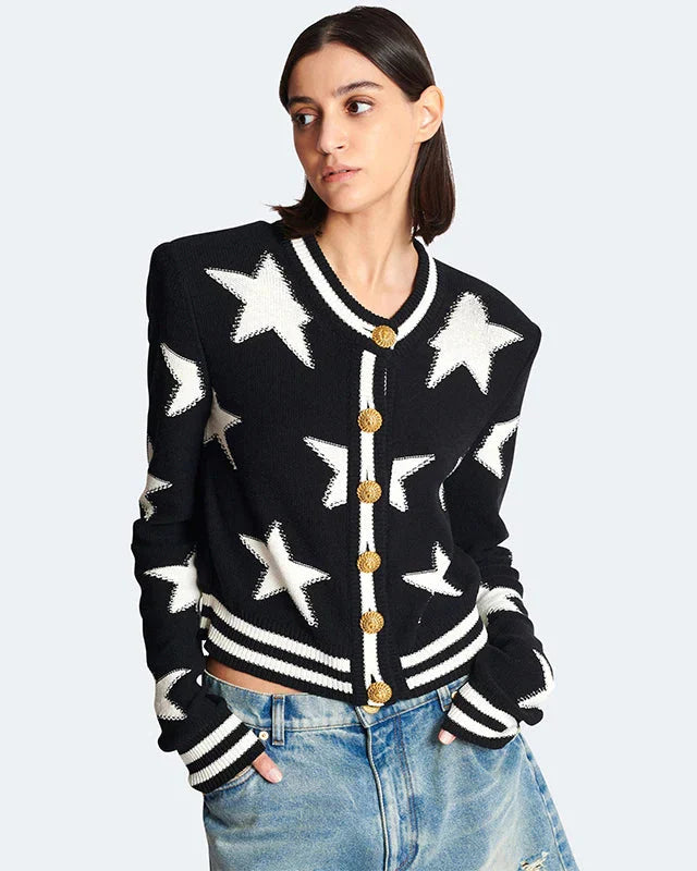 Cardigan Tricot com Botões Dourados – Estilo Sofisticado