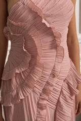 Vestido Sexy Assimétrico e Decote nas Costas