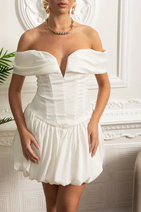 Vestido – Mini Branco, Manga Curta, Cintura Baixa, Elegante para Festa