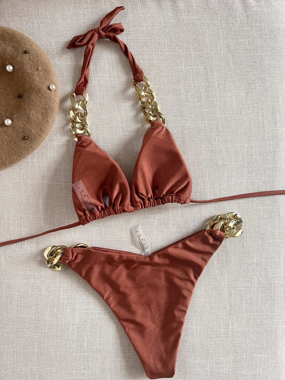 Biquíni Corrente Dourada - Elegância na Praia