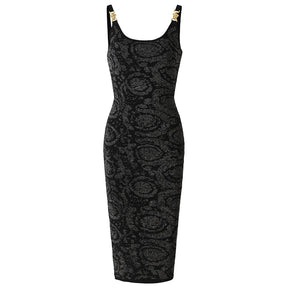 Vestido com Designer Sofisticado - Detalhe dourado na alça
