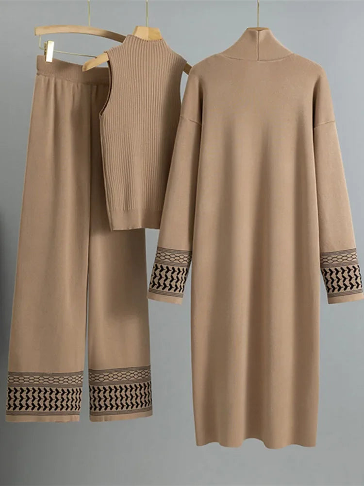 Conjunto Feminino 3 Peças de Tricô – Colete, Cardigan Longo e Calça Pantalona